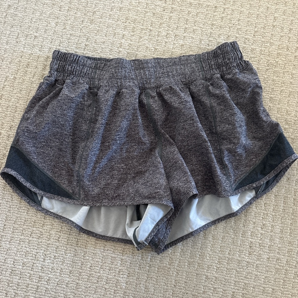 lululemon athletica Hotty hot 4” Shorts